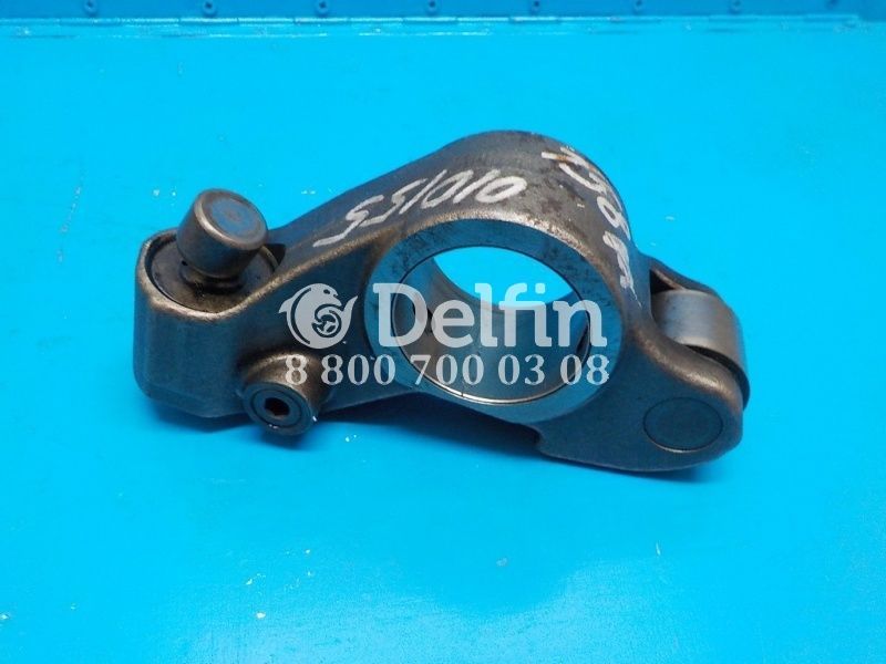 7421881529 Коромысло выпускное Renault