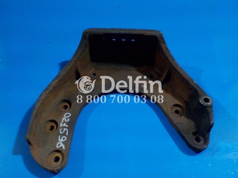 5200565927 Кронштейн двигателя передний Renault