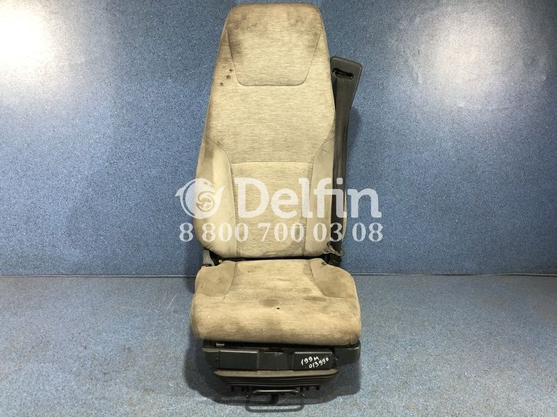 7482106042 Сиденье водительское Renault